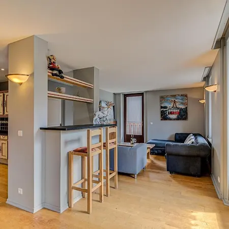 Apartment Apartment President - Alpes Travel - Central Chamonix - Sleeps 12